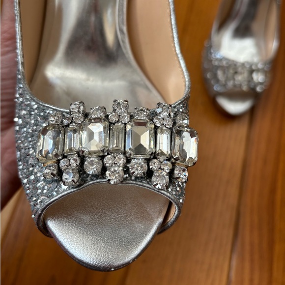 Badgely Mischka Wedding High Heels - Picture 2 of 6